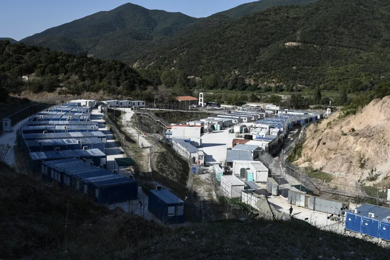 Greece Pushes EU for Emergency Mechanism to Suspend Asylum Applications